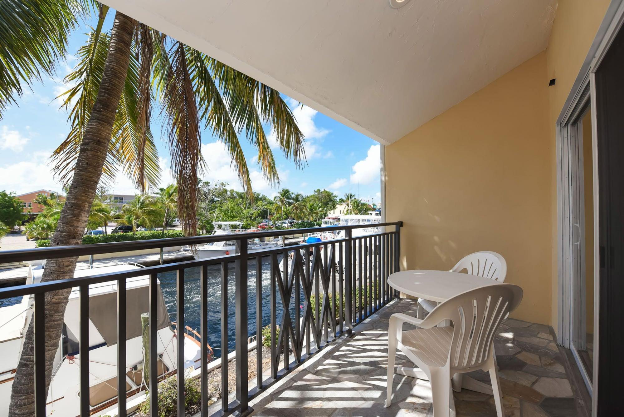 קי לארגו Waterside Suites And Marina מראה חיצוני תמונה