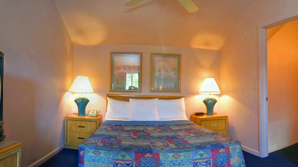 קי לארגו Waterside Suites And Marina מראה חיצוני תמונה